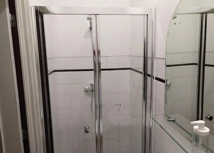 Entre Amigos Hostal *