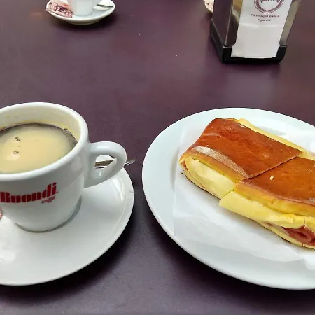 Хостел Entre Amigos Порту