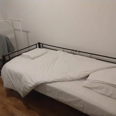 Entre Amigos Hostal *
